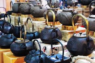 2013中國(guó)洛陽(yáng)工藝美術(shù)品及旅游商品博覽會(huì)啟幕，開(kāi)啟藝術(shù)與收藏盛宴